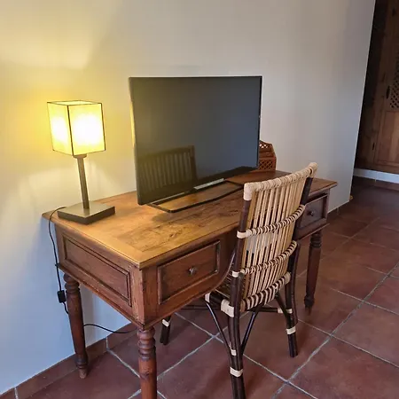 Athenea كوراليهو