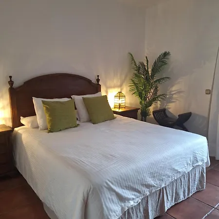 Athenea Villa *